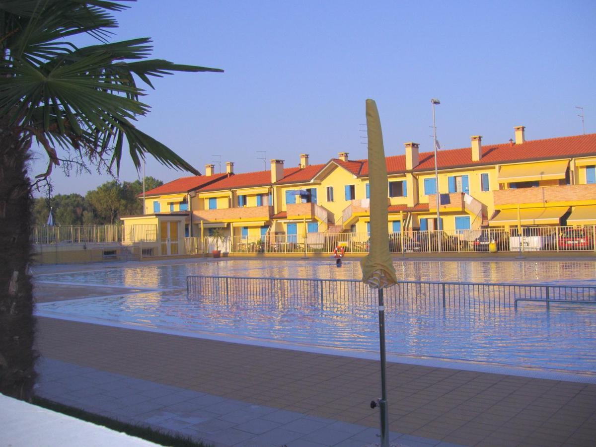Residence Sole E Mare Appartamenti Rosolina Mare Kültér fotó
